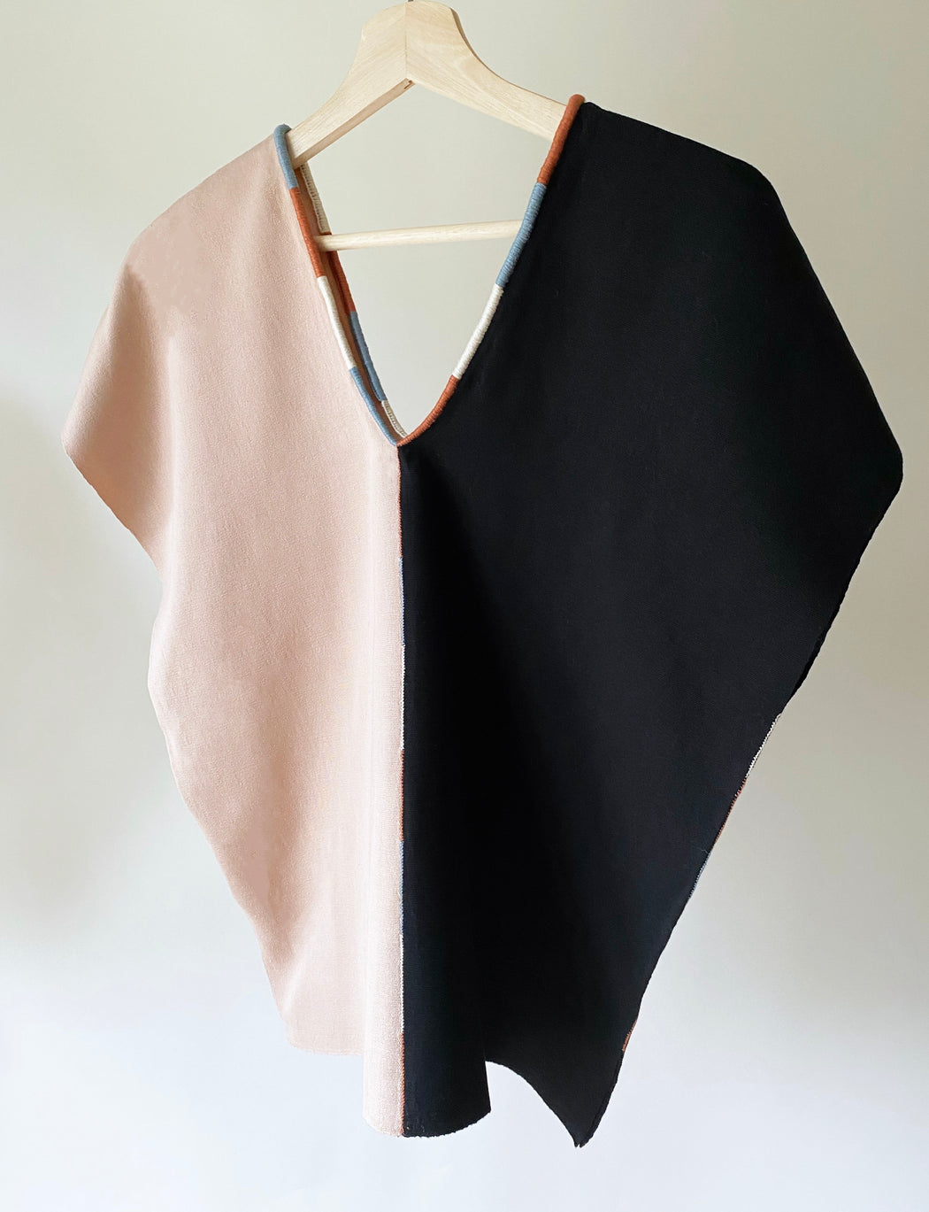 Agnes Top Nude & Black