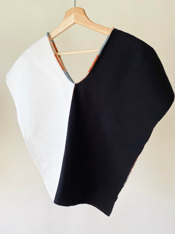 Agnes Top Black & Natural
